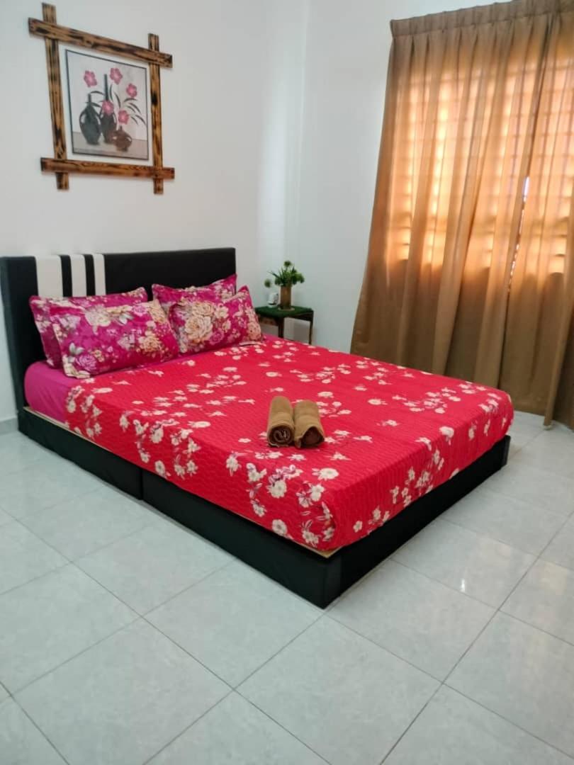 Camelia - Rafflesia House * Kuala Terengganu